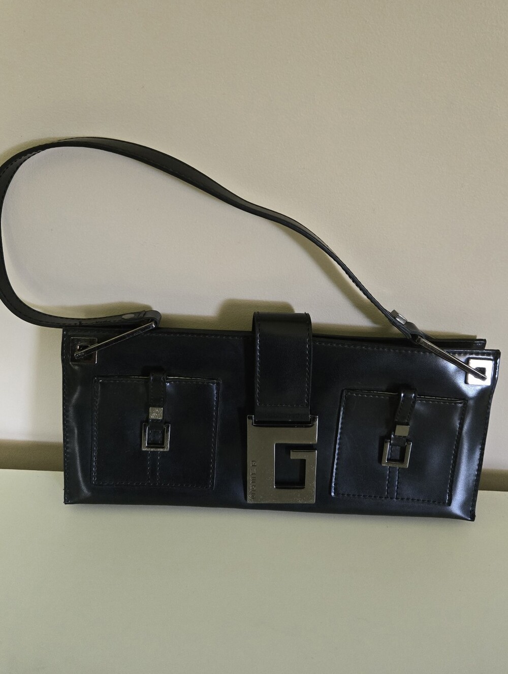Vintage Y2K Black Guess Shoulder Bag